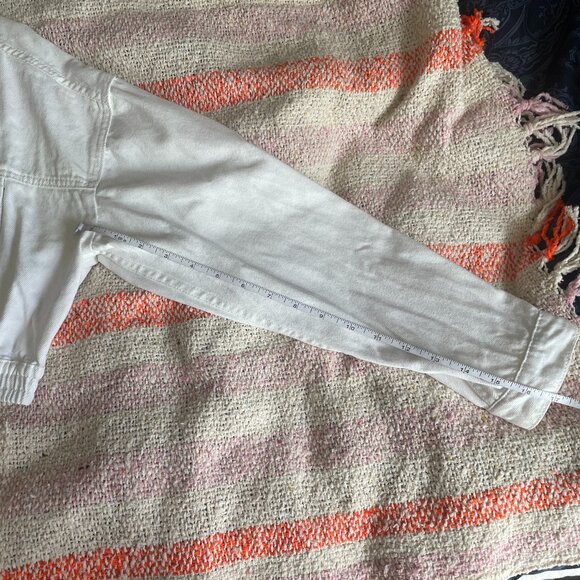 Off White Cropped Denim Jacket - Picture 6 of 11